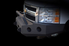Cargar imagen en el visor de la galería, Parachoques delantero DV8 Offroad 07-13 Chevrolet Silverado 1500 - Recubrimiento en polvo negro
