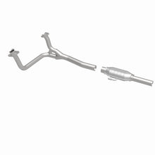 Cargar imagen en el visor de la galería, MagnaFlow Conv DF 84-95 Ford Truck 5.0L CA