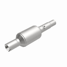 Cargar imagen en el visor de la galería, MagnaFlow Conv Direct Fit 96-98 Jeep Grand Cherokee Underbody