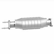 Cargar imagen en el visor de la galería, MagnaFlow Conv DF 98-00 Kia Sportage Trasero
