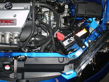 Cargar imagen en el visor de la galería, Injen 02-06 RSX Type S con botella de repuesto para líquido limpiaparabrisas, entrada de aire frío negra