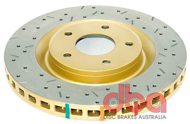 DBA 97-04 Corvette C5/C6 Rotor delantero perforado y ranurado serie 4000