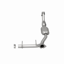 Cargar imagen en el visor de la galería, MagnaFlow Conv DF 03-04 Lincoln Navigator 5.4L P/S