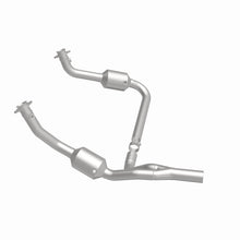 Cargar imagen en el visor de la galería, MagnaFlow 10-11 Jeep Wrangler 3.8L Direct Fit CARB Compliant Catalytic Converter