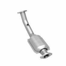 Cargar imagen en el visor de la galería, MagnaFlow Conv DF 96-98 Mazda MPV 3.0L Front