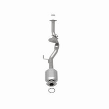 Cargar imagen en el visor de la galería, MagnaFlow Conv DF 97-98 Toyota Avalon Camry 3