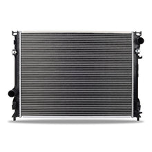 Cargar imagen en el visor de la galería, Mishimoto 05-08 Dodge Charger / Magnum w/ Heavy Duty Cooling Replacement Radiator - Plastic