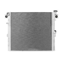 Cargar imagen en el visor de la galería, Mishimoto 07-17 Jeep Wrangler JK Performance Aluminum Radiator V2