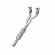 Cargar imagen en el visor de la galería, MagnaFlow Converter Direct Fit 02-05 Golf 2.8L Underbody