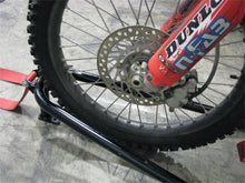 Cargar imagen en el visor de la galería, N-Fab Bed Mounted Tire Carrier Universal - Gloss Black - Black Strap