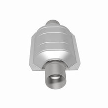 Cargar imagen en el visor de la galería, Magnaflow Conv Univ 2.25in Rear CA