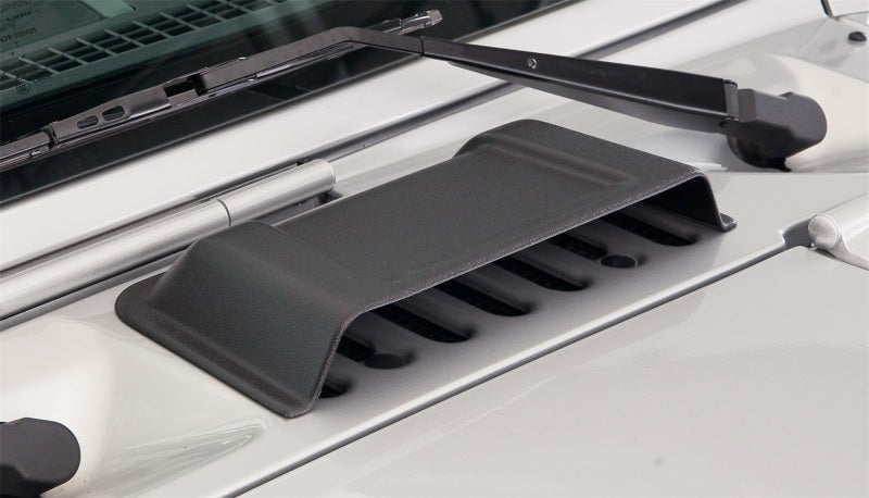 Bushwacker 98-18 Jeep Wrangler Trail Armor Hood Scoop (Tpo texturizado) - Negro