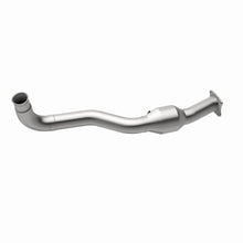 Cargar imagen en el visor de la galería, MagnaFlow Conv. DF 01-05 GM Silv/Sierra 6.6L