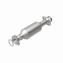 Cargar imagen en el visor de la galería, MagnaFlow California Direct-Fit Catalytic Converter 97-01 Honda CR-V L4 2.0L
