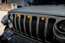Cargar imagen en el visor de la galería, Oracle Pre-Runner Style LED Grille Kit for Jeep Wrangler JL - Green SEE WARRANTY