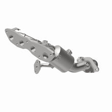 Cargar imagen en el visor de la galería, MagnaFlow OEM Grade 12-17 Toyota Prius C Federal / EPA Compliant Manifold Catalytic Converter
