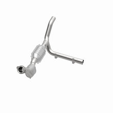 Cargar imagen en el visor de la galería, MagnaFlow Conv DF 97-98 Ford F-150 4.6L