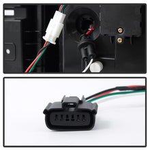 Cargar imagen en el visor de la galería, Spyder Chevy Tahoe / Suburban 15-17 LED Tail Lights - Red Clear (ALT-YD-CTA15-LED-RC)