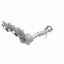 Cargar imagen en el visor de la galería, MagnaFlow 14-15 Ford Transit Connect OEM Grade Federal/EPA Compliant Manifold Catalytic Converter