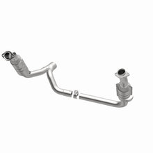 Cargar imagen en el visor de la galería, MagnaFlow Conv DF 2006 Dodge RAM 1500 Pickup 5.7L Solid Front Axle