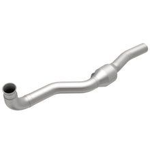 Cargar imagen en el visor de la galería, MagnaFlow Conv DF 06- GM Silv/Sierra 6.6L