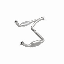 Cargar imagen en el visor de la galería, MagnaFlow Conv DF 07-09 Chevrolet/GMC Silverado/Sierra 2500 HD 6.0L Y-Pipe Assembly excludes Classic