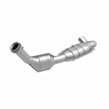 Cargar imagen en el visor de la galería, MagnaFlow Conv DF 01 Ford Trucks 4.6L