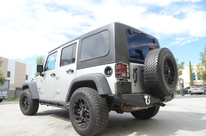 DV8 Offroad 07-18 Jeep Wangler JK Parte trasera cuadrada con techo rígido - 4 puertas