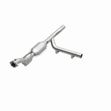 Cargar imagen en el visor de la galería, MagnaFlow Conv DF F150/F250 97-98 4.6L PS 4wd