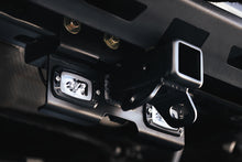 Cargar imagen en el visor de la galería, DV8 Offroad 07-21 Jeep Wrangler (JK/JL) Enganche atornillable con luces