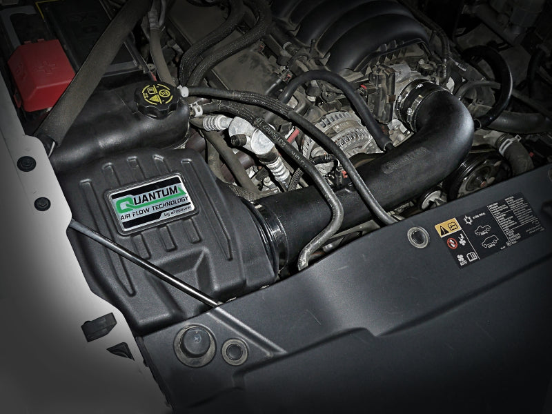 Sistema de admisión de aire frío aFe Quantum con Pro Dry S Media 14-19 GM Silverado / Sierra 1500 V8-5.3/6.2L