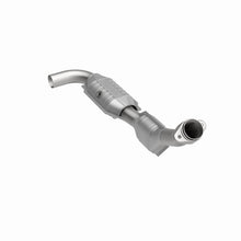 Cargar imagen en el visor de la galería, MagnaFlow Conv DF 01 Ford Trucks 4.6L