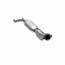 Cargar imagen en el visor de la galería, MagnaFlow Conv DF 97-98 Ford Trucks 4.2L