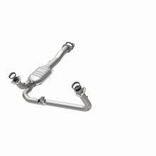 Cargar imagen en el visor de la galería, MagnaFlow Conv DF GM 1500/2500/3500 Truck 96-