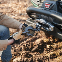Cargar imagen en el visor de la galería, Ford Racing 2021 Ford Bronco WARN Kit de cabrestante