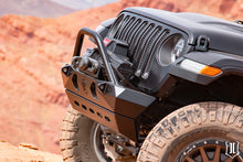 Cargar imagen en el visor de la galería, ICON 2018+ Jeep Wrangler JL / 2020+ JT Protector de parachoques delantero Pro-Series