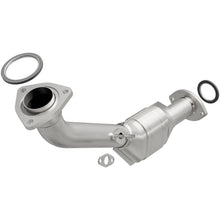 Cargar imagen en el visor de la galería, MagnaFlow Conv DF 02-04 Tacoma 2.4L front 50S