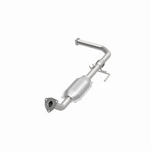Cargar imagen en el visor de la galería, MagnaFlow Conv DF 00-04 Toyota Tundra V8 4.7L Gas