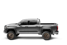 Cargar imagen en el visor de la galería, Bushwacker 22-23 Toyota Tundra Extend-A-Fender estilo bengalas 4 piezas - negro