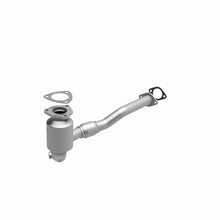 Cargar imagen en el visor de la galería, MagnaFlow Conv DF 02-03 Saturn Vue 3.0L Front