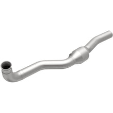 Cargar imagen en el visor de la galería, MagnaFlow Conv DF 06- GM Silv/Sierra 6.6L
