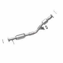 Cargar imagen en el visor de la galería, MagnaFlow Conv DF 02-03 Saturn Vue 3.0L Rear