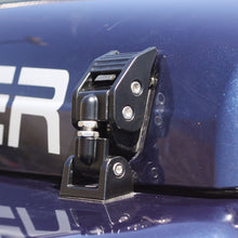Cargar imagen en el visor de la galería, Rugged Ridge 97-06 Jeep Wrangler TJ Black Aluminum Hood Catches