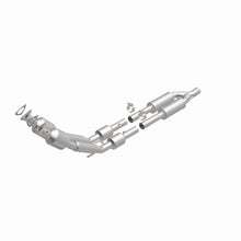 Cargar imagen en el visor de la galería, MagnaFlow Conv DF 06-08 VW Passat 3.6L