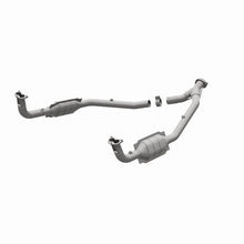 Cargar imagen en el visor de la galería, MagnaFlow Conv DF 97 Land Rover Defender 90 4.0L Y-Pipe Assy / 96-99 Discovery 4.0L Y-Pipe Assy