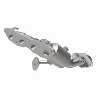 Cargar imagen en el visor de la galería, MagnaFlow OEM Grade 12-17 Toyota Prius C Federal / EPA Compliant Manifold Catalytic Converter