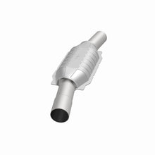 Cargar imagen en el visor de la galería, MagnaFlow Conv DF GM 25inch x 7inch x 4inch 2.5/2.5inch