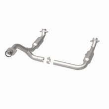 Cargar imagen en el visor de la galería, MagnaFlow Conv DF 06-09 Ford Explorer / 06-10 Mercury Mountaineer 4.6L Y-Pipe Assembly (49 State)