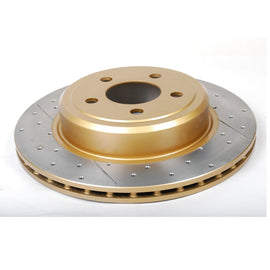 DBA 05-09 Chrysler 300 C Rotor trasero dorado perforado en cruz y ranurado KP Street Series