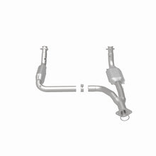 Cargar imagen en el visor de la galería, MagnaFlow Conv DF 07-09 Chevrolet/GMC Silverado/Sierra 2500 HD 6.0L Y-Pipe Assembly excludes Classic